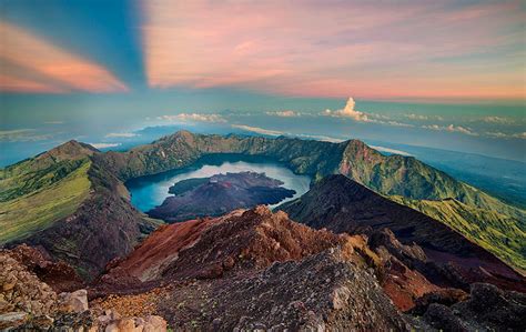 Foto Puncak Gunung Rinjani 3726 meter