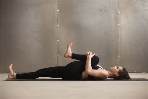 Realign & Relieve Back Pain with Yoga - Yogamoo™