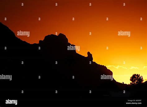 Camelback mountain at dusk hi-res stock photography and images - Alamy