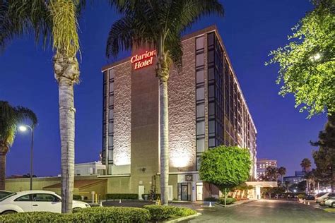 CLARION HOTEL ANAHEIM RESORT - Now $230 (Was $̶2̶6̶9̶) - UPDATED 2023 ...