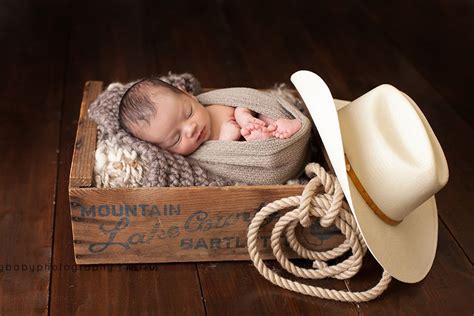 Cowboy Newborn Photography | Newborn baby photography, Newborn photo props boy, Newborn boy ...