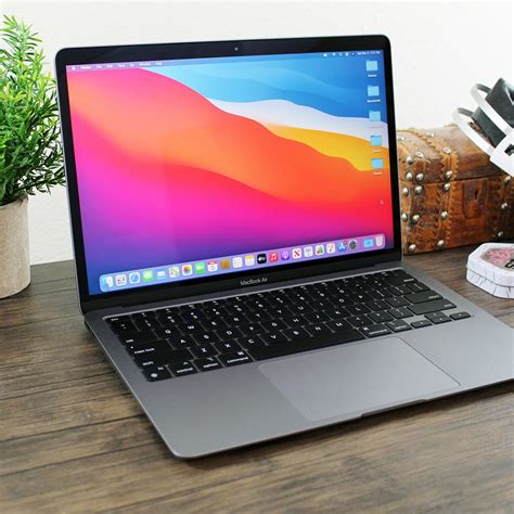 Apple MacBook Air 13-inch (M1, 2020) Review: Apple’s Impressive M1 Chip Rises To New Heights