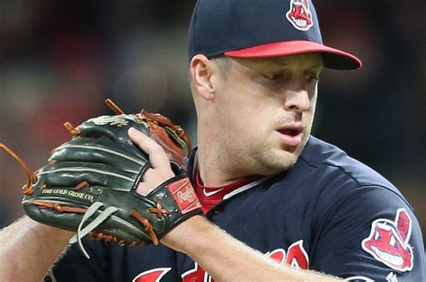 Cleveland Indians free agent Bryan Shaw agrees to deal with Colorado Rockies - cleveland.com