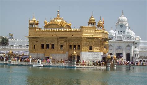 File:Golden Temple,Amritsar.JPG - Wikimedia Commons