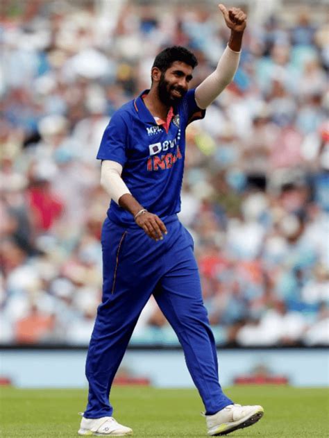 Jasprit Bumrah Age, Height, Family, Career, Wife, Net Worth and More ...