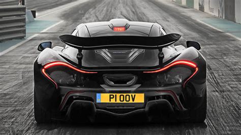 McLaren 720s vs McLaren P1: Comparing An Old Hypercar To A New Supercar ...