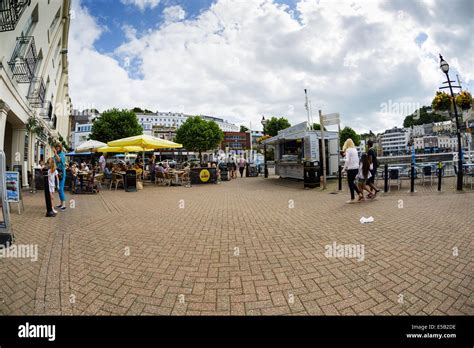 Torquay seafront restaurants hi-res stock photography and images - Alamy