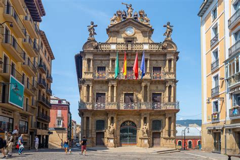 How to Spend 1 Perfect Day in Pamplona - Traverse