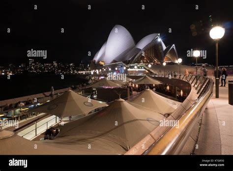 sydney opera house at night Stock Photo - Alamy