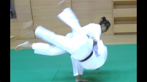 Judo - Harai Goshi - 払腰 - YouTube