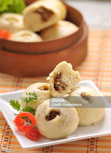 Chicken Bakpao Stock Photo - Download Image Now - Baozi, Chicken Meat, Food - iStock