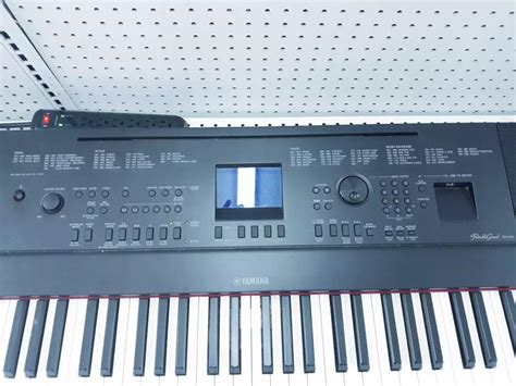 YAMAHA DGX-660 KEYBOARD for sale in Fort Lauderdale, FL - 5miles: Buy and Sell