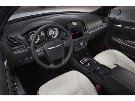 2018 Chrysler 300: 134 Interior Photos | U.S. News