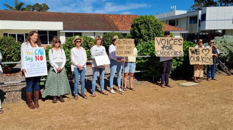 Coronavirus crisis: Margaret River Senior High School sees anti-vaccination protesters march ...