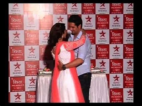 Akshara Naitik on the dance floor - YouTube