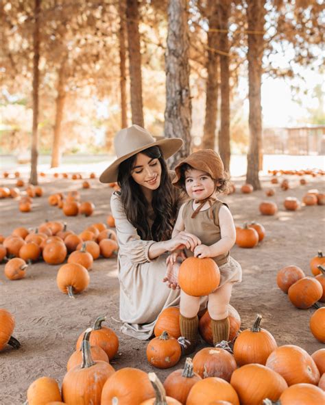 Autumn Traditions: Our Annual Trip to the Pumpkin Farm - New Darlings