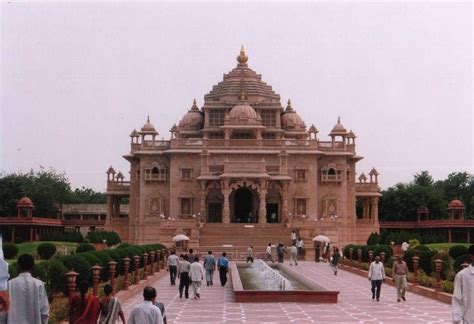 Famous Temples in Jaipur - Padharo Mhare Desh - "पधारो म्हारे देश"