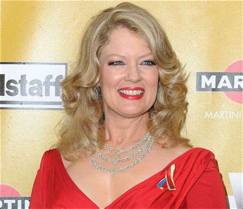 Mary Hart says farewell to 'Entertainment Tonight' - Toledo Blade