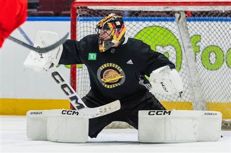 Report: Canucks’ Thatcher Demko could be out until November - Burnaby Now