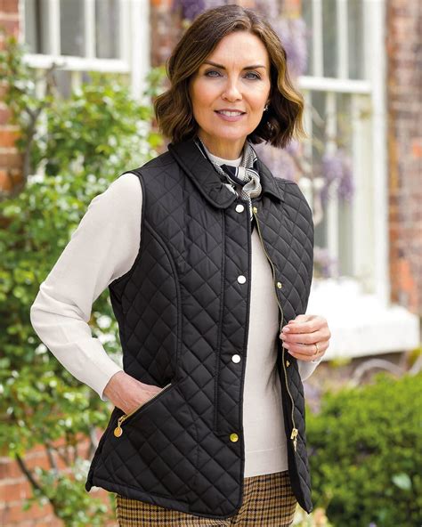 Ladies Quilted Gilet. Lined. Showerproof. Length approx. 26”.