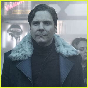 New ‘Dancing Zemo’ Video Shows Daniel Bruhl Dancing for a Full Hour ...