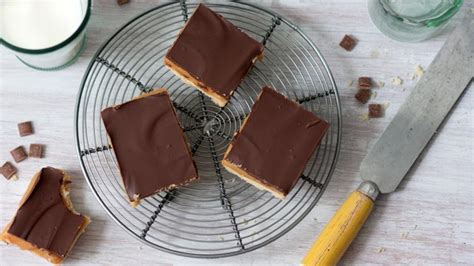 Millionaire's shortbread recipe - BBC Food