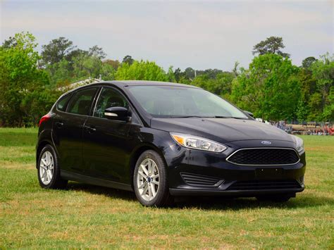 Pre-Owned 2016 Ford Focus SE FWD 4D Hatchback