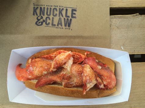 Knuckle & Claw Lobster Roll [CLOSED] - Food GPS