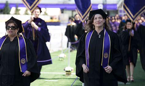 Video: Largest-ever class graduates from UW | UW News