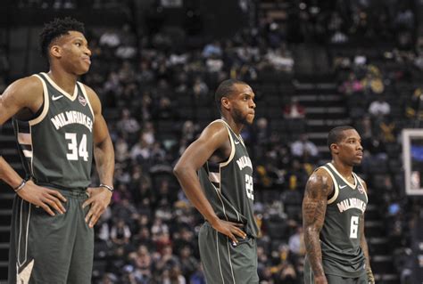 Khris Middleton's Injury Status For Pistons-Bucks Game - Fastbreak on ...