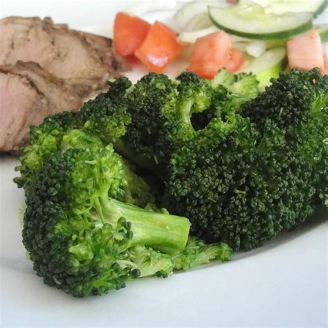 Broccoli with Lemon Butter Sauce Recipe - Allrecipes.com