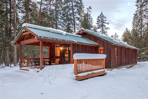 Winter Cabin Rental near Whitefish Mountain Resort in Montana