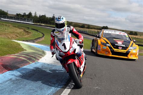 Car v Bike : Which Is Fastest? Touring Car and Isle of Man Winners Go Head to Head