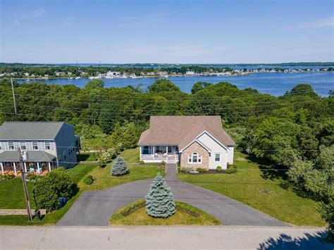 Tiverton, RI Real Estate - Tiverton Homes for Sale | realtor.com®