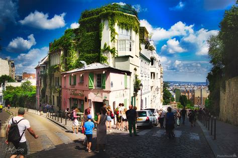 Image of La Maison Rose, Montmartre by Gert Lucas | 1012952