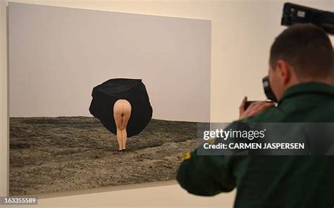 Mooning The Artworld Photos and Premium High Res Pictures - Getty Images