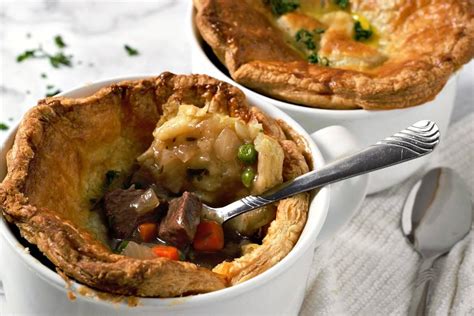 10 Best Minced Beef Pie With Puff Pastry Recipes