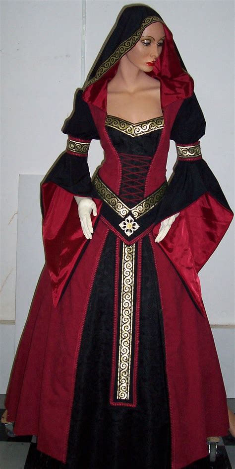 Medieval Clothing for women Mode Renaissance, Renaissance Dresses, Renaissance Costume, Medieval ...
