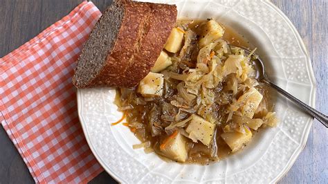 Food Made Fresh: Hearty cabbage soup a precursor to fall chili/stew season