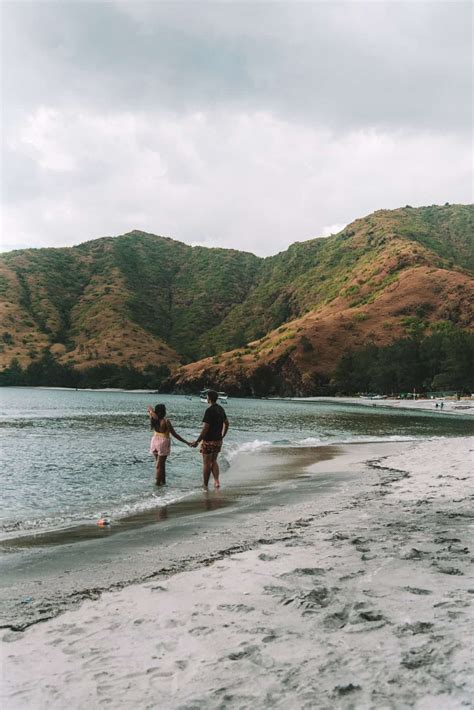 Anawangin Cove in Zambales (Travel Guide) - Gamintraveler