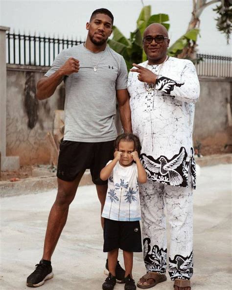 Anthony Joshua Flaunts Cute Family Pictures » NaijaVibe