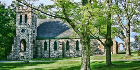 Cragsmoor Stone Church - Chapel of the Holy Name Weddings