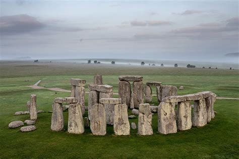 Sensation: Stonehenge-Vorgänger vor 5.500 Jahren in Wales errichtet ...