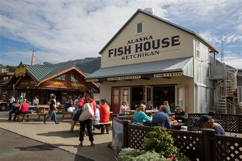 A Foodie’s Itinerary for the Best Seafood in Alaska | Travel Alaska