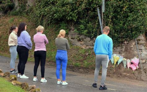 Thousands gather for vigil in Clonmel in memory of tragic crash victims