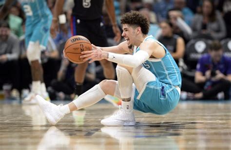 Hornets' LaMelo Ball breaks right ankle - Field Level Media ...