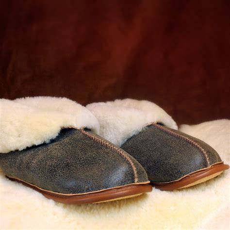 Women's Shearling Sheepskin Slippers | Ithaca Sheepskin