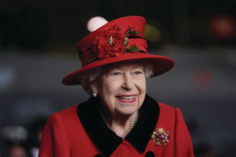 5 of Queen Elizabeth II's Most Iconic Brooches and the Stories Behind ...