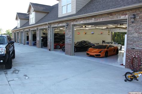 17 Awesome Garages You Must See | Unlimited Revs