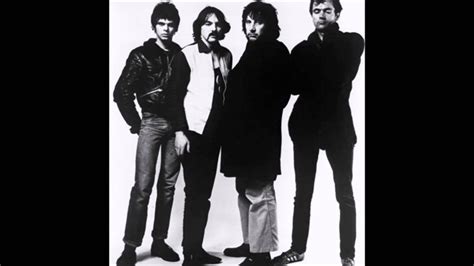 The Stranglers,Peaches (live 85) - YouTube